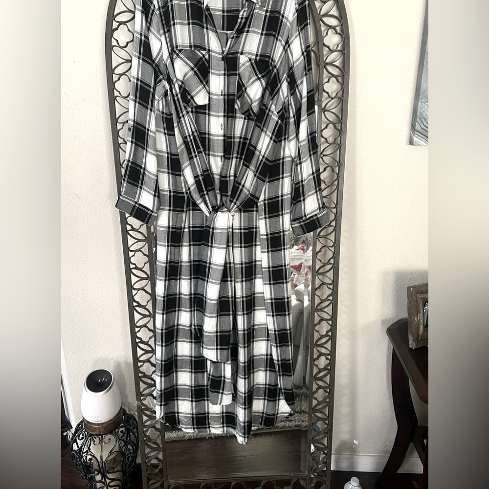 Never worn, without tag.
